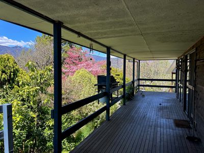 4 Coolumbooka Avenue, Tawonga South
