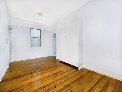 4 / 1 Hughes St, Potts Point