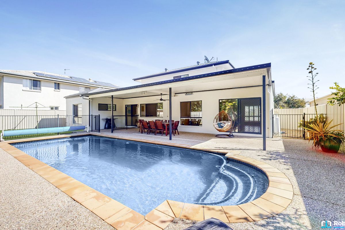 16 Tibrogargan Place, Pelican Waters