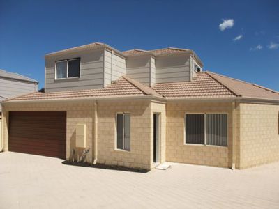 2/3 Duggan Court, Balga