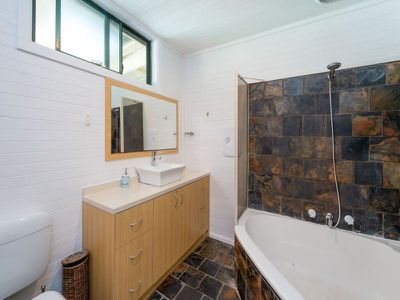 745 Londonderry Road, Londonderry