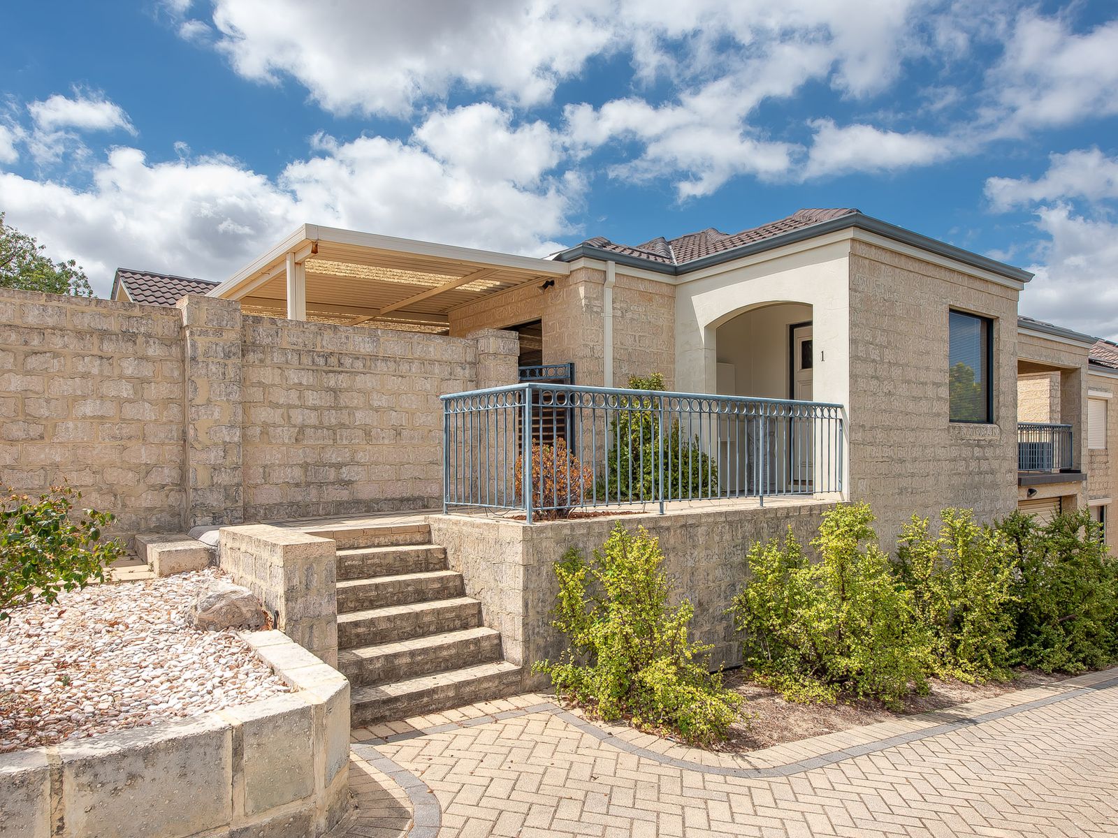 1/16 Kinsella Street, Joondanna