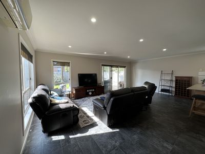 2 / 15 Bradford St , St Albans Park