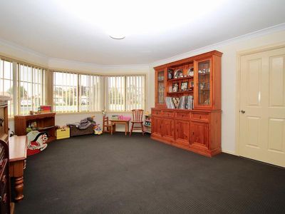 15 Locke Street, Raglan