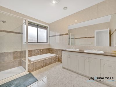 23 Rivergum Rise , Hampton Park