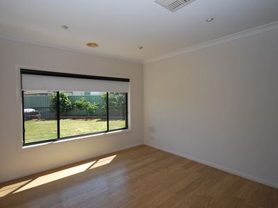 17 Hasting Court, Dubbo