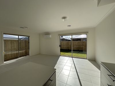 11 Aeolus Street, Armstrong Creek