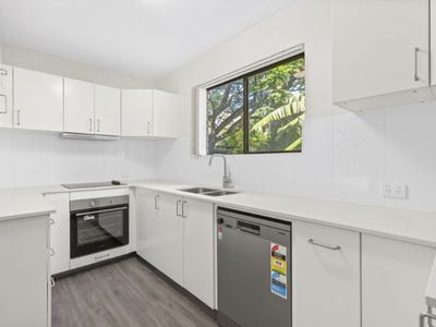 3 / 4 Augustus Street, Toowong