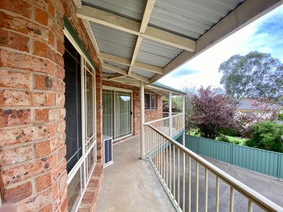 2 / 10 SOUTHERN VIEW DRIVE, Albury