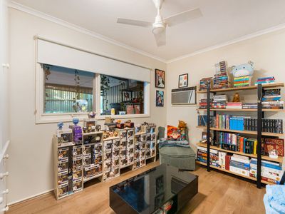 16 Dickens Road, Ambarvale
