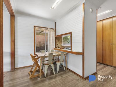 50 Specimen Hill Road, Golden Square