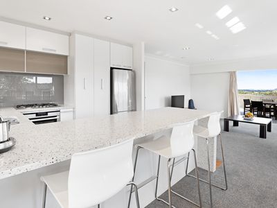 52 Chelsea View Drive, Chatswood