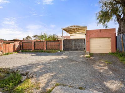 135 Safety Bay Road, Shoalwater
