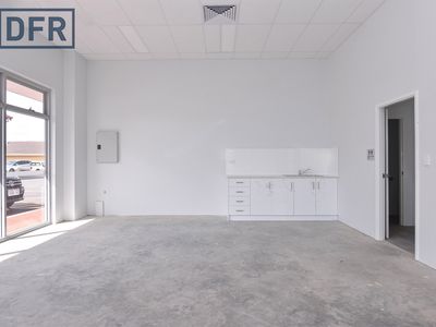 8A Chisham Avenue, Kwinana Town Centre