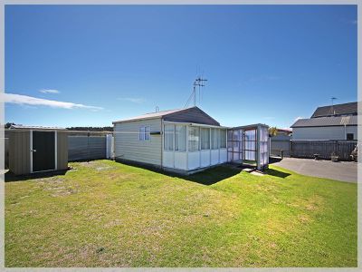 8 Hart Street, Foxton Beach