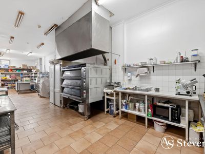 Romsey Hot Bread - Prime Regional Location with High Passing Traffic