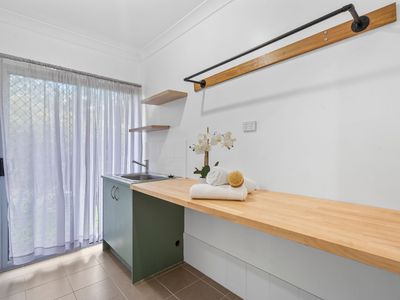 60 Saint Augustines Drive, Augustine Heights