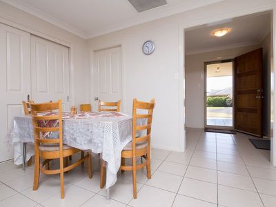 8 / 5 John Brass Place, Dubbo