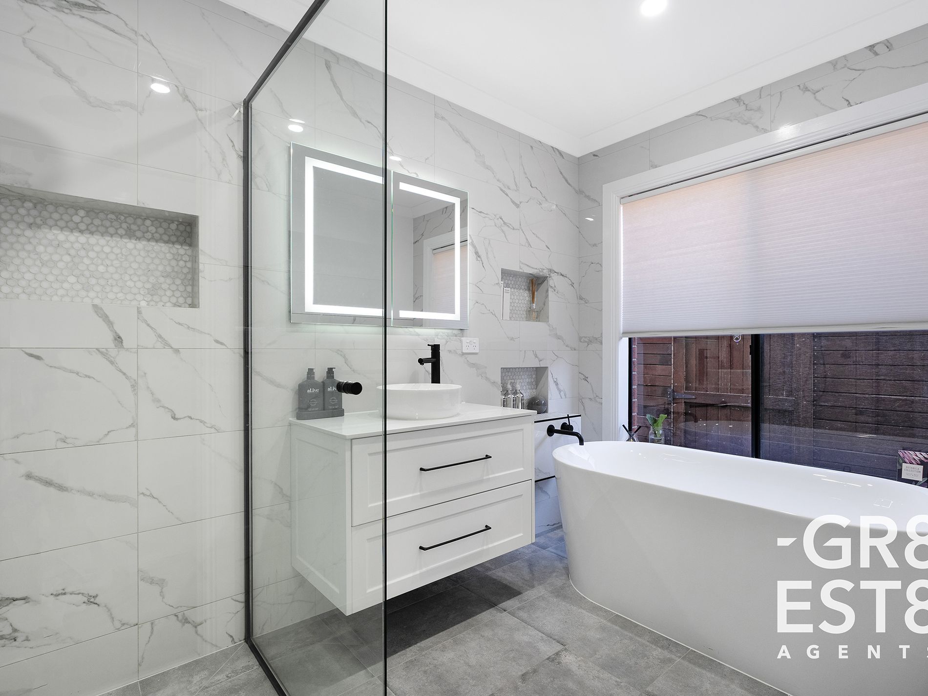 10 REDLEAF CLOSE, Hampton Park