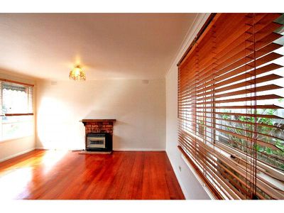 2 / 3 Wellington Road, Box Hill