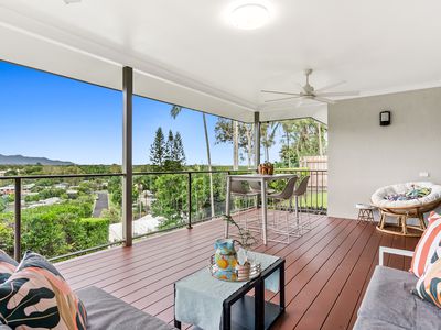 18 Travolta Close, White Rock