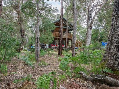 4 Flora Grove , Molloy Island