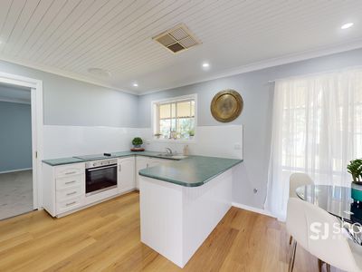 2 Maple Court, Dubbo