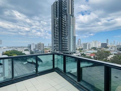 30804 / 9 Lawson Street , Southport
