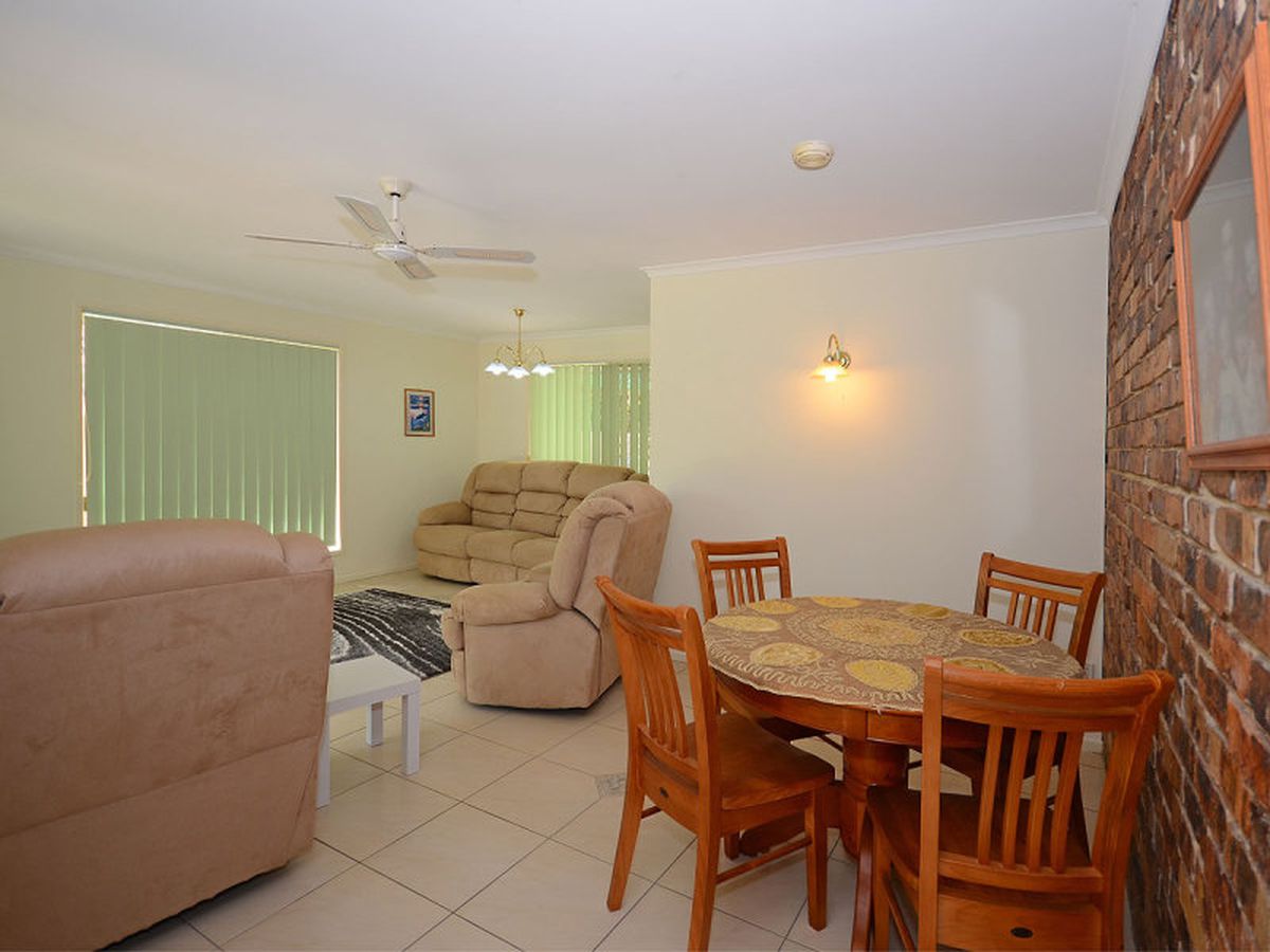176 PULGUL STREET, Urangan