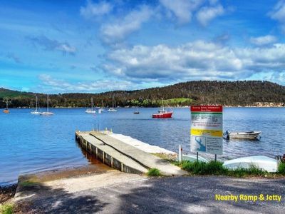 6687 Channel Highway, Deep Bay