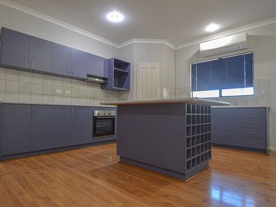 2 Cockatoo Court, South Hedland