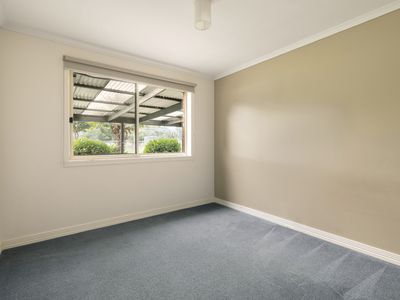16 Parkers Lane, Woodend