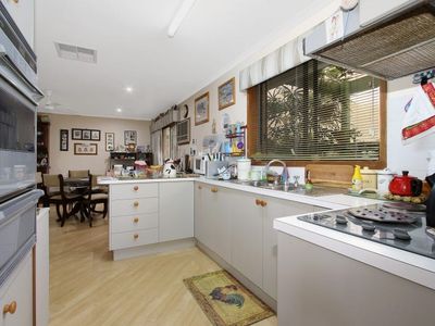 82 Ready St, Rutherglen