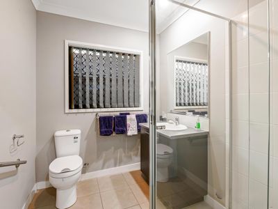 30 Coralina Crescent, Logan Reserve