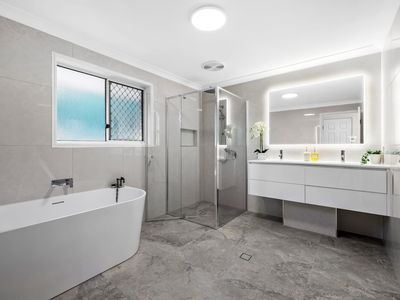 8 Nolina Court, Indooroopilly