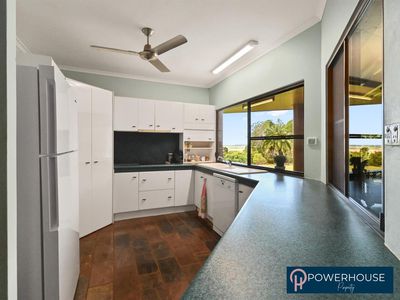 62591 Bruce Hwy, Cowley
