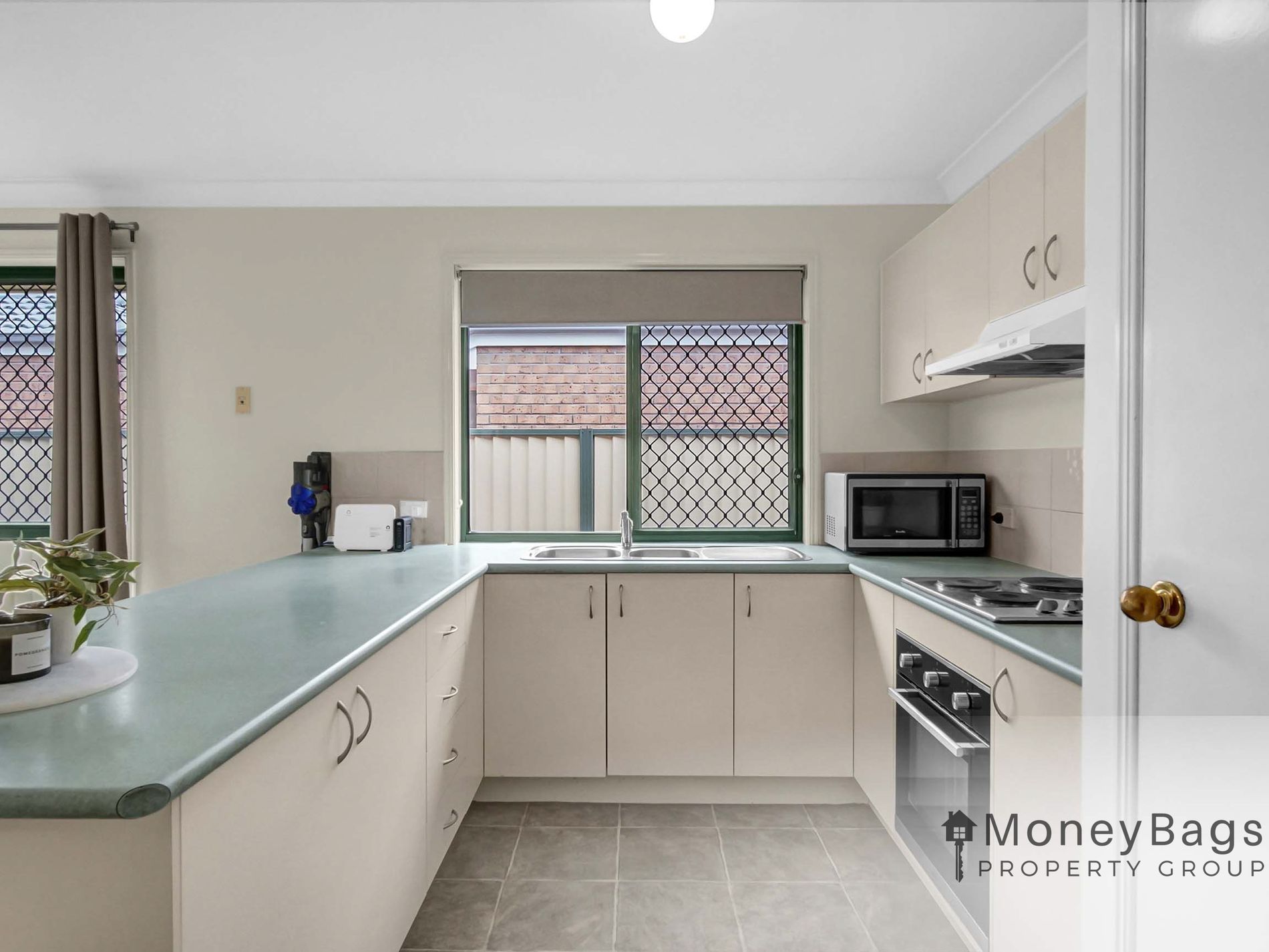 12 / 7 Billabong Drive, Crestmead