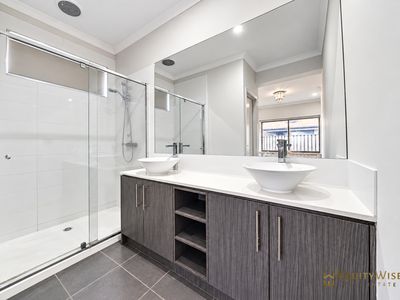 12 Cranwell Way, Wyndham Vale