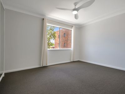 9 / 65 Nesca Parade, The Hill