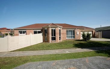 10 Highland Crescent, Narre Warren South