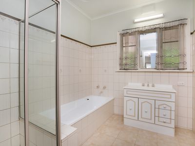 18 Maclise Street, Castlemaine