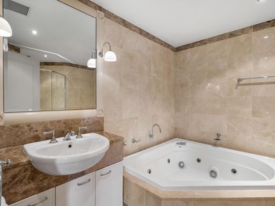 30 / 8 Terrigal Esplanade, Terrigal