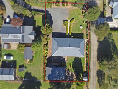 35 SHACKLETON STREET, Robertson