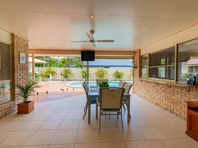 28 Kalowendha Avenue, Pelican Waters