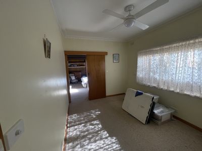 154 MacKenzie Street West, Golden Square