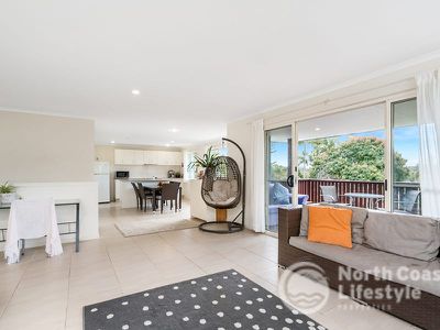 19 Coomburra Crescent, Ocean Shores