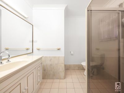 12 Buckland Avenue, Kanwal