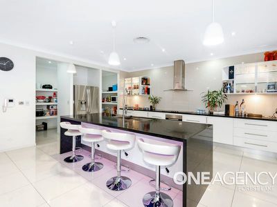 8 Armisfield Street, Doolandella