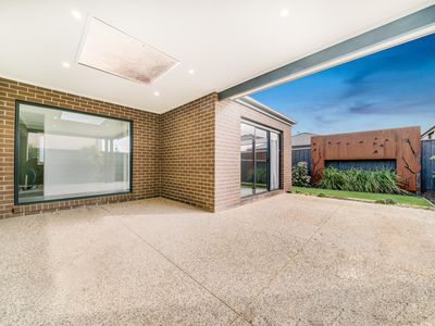 30 Bandicoot Loop, Tarneit