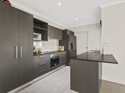 9 Companion Way, Cannonvale